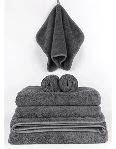 720 gr./m2  Algodón peinado - Conjunto de 3 toallas de baño