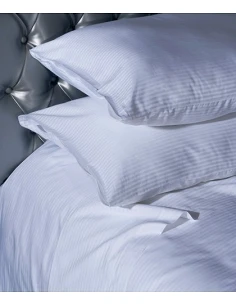 JUEGO DE SÁBANAS RAYAS SATÉN 300 HILOS COLOR BLANCO CON VIVOS EN BLANCO JUEGO DE SÁBANAS RAYAS SATÉN 300 HILOS COLOR BLANCO CON VIVOS EN BLANCO