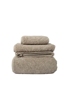 740 gr./m2  Algodón peinado...