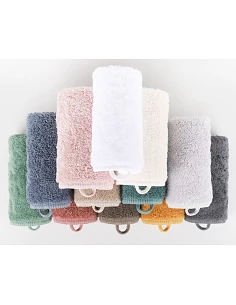 720 gr./m2  Algodón peinado - Conjunto de 3 toallas de baño