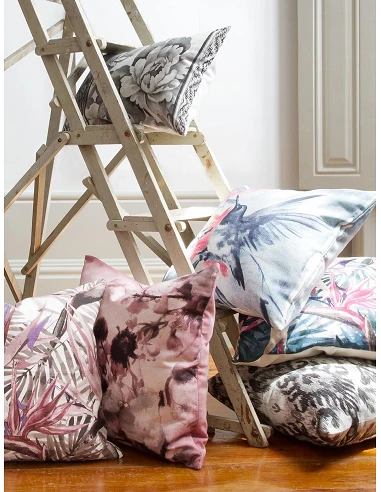 Almofada decorativa para sofá 45x45 cm - Almofada Strelizia de Lasa Home