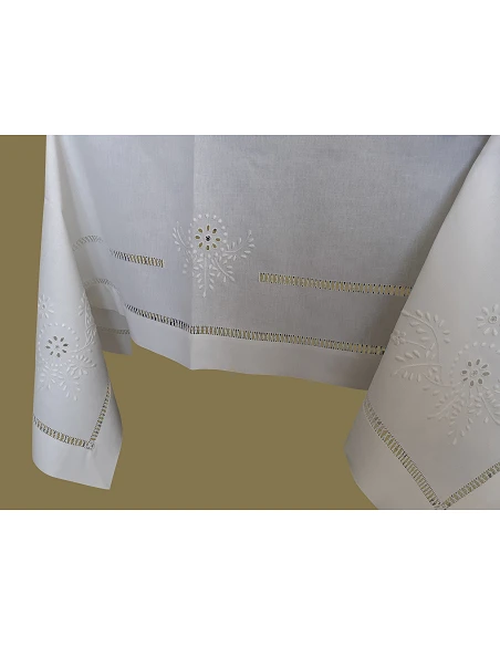 180x350 Toalha de mesa de linho bordada a mão - bordados da lixa 