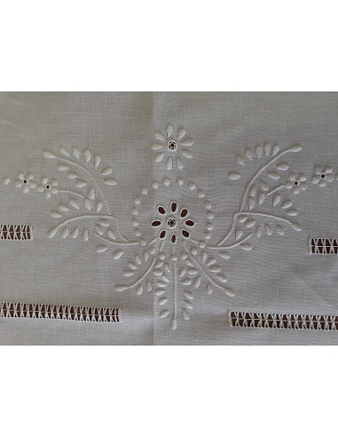 180x350 Toalha de mesa de linho bordada a mão - bordados da lixa 