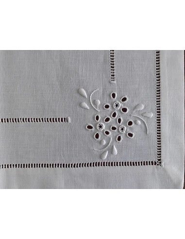 52x37 cm - Individuais de mesa 100% linho bordado a mão - bordados da lixa 