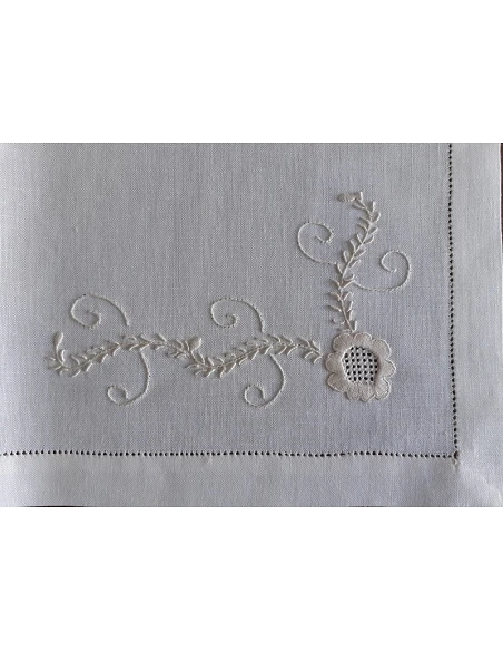 52x37 cm - Individuais de mesa 100% linho bordado a mão - bordados da lixa 
