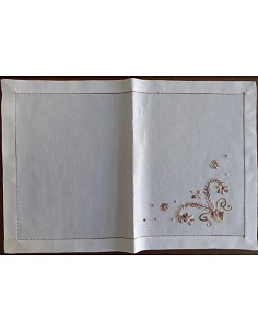 52x37 cm - Mantel individual 100% lino bordado a mano
