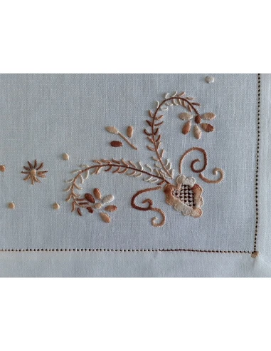 52x37 cm - Individuais de mesa 100% linho bordado a mão - bordados da lixa 