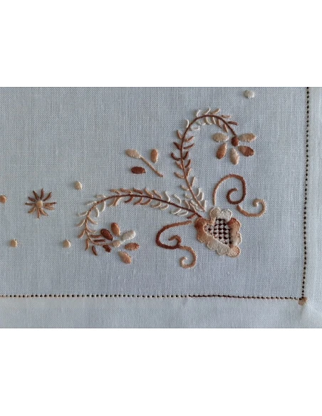 52x37 cm - Individuais de mesa 100% linho bordado a mão - bordados da lixa 