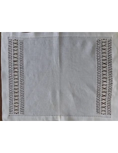 52x37 cm - Individuais de mesa 100% linho bordado a mão - bordados da lixa 