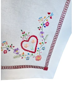 170x270 Toalha de mesa de linho bordada a mão - Namorados 2