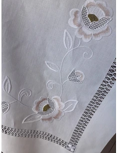 170x270 Toalha de mesa de linho bordada a mão - Bainha de linhas G. Algodão / Seda / Dourado 2