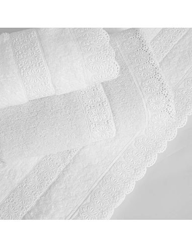 Jogo de 3 toalhas 100% algodão  600 gr./m2  - C/ renda aplicada