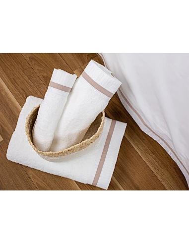 Jogo de 3 toalhas 100% algodão  600 gr./m2  - C/ renda aplicada ROMA