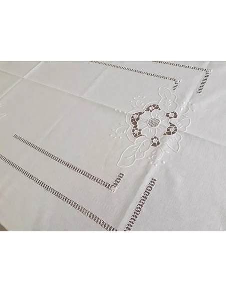 175x275 Toalha de mesa de linho bordada a mão - bordados da lixa