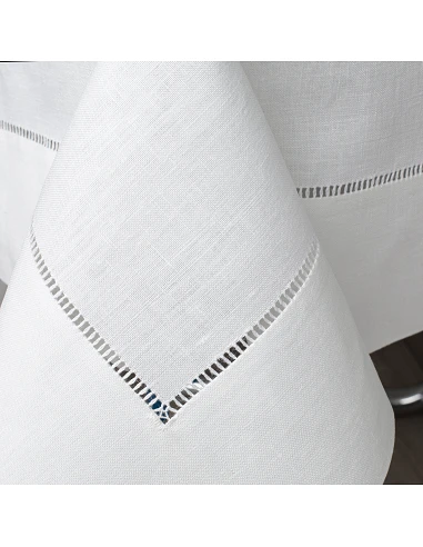 Toalhas de mesa feitas a mão 100%...